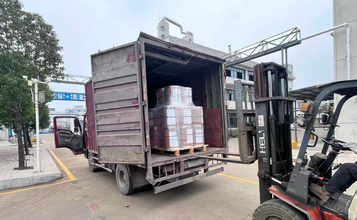Loading & Warehouse Outbound Delivery Loading & Warehouse Outbound Delivery